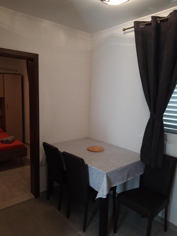 Apartments By The Sea Cove Blaca, Mljet - 4899 サプルナラ エクステリア 写真